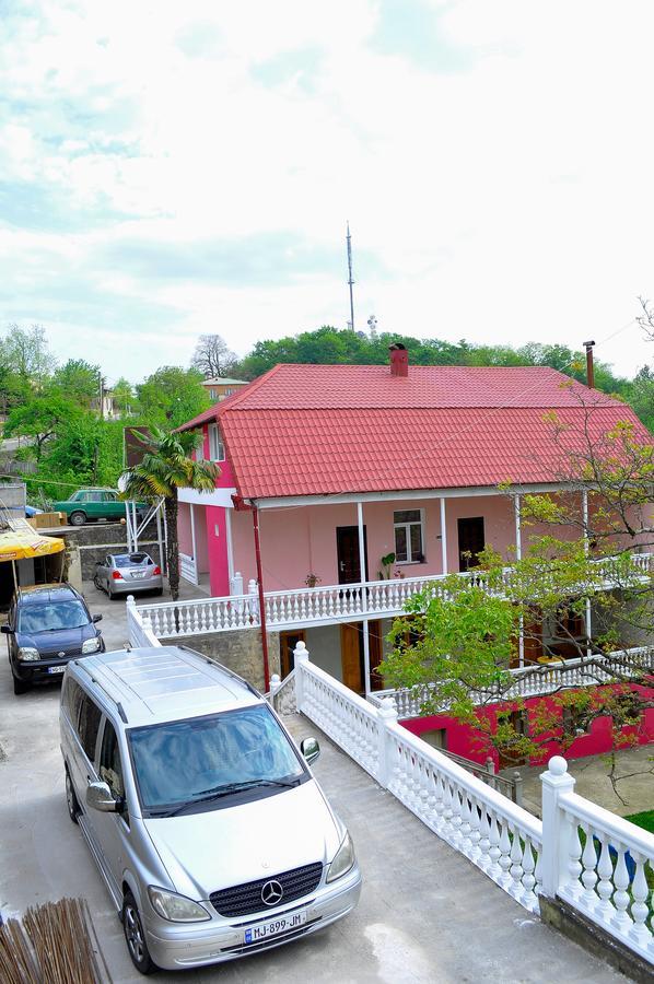 Sofia Guest House Кутаїсі Екстер'єр фото