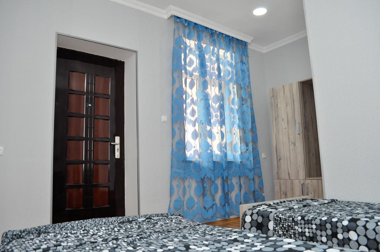 Sofia Guest House Кутаїсі Екстер'єр фото
