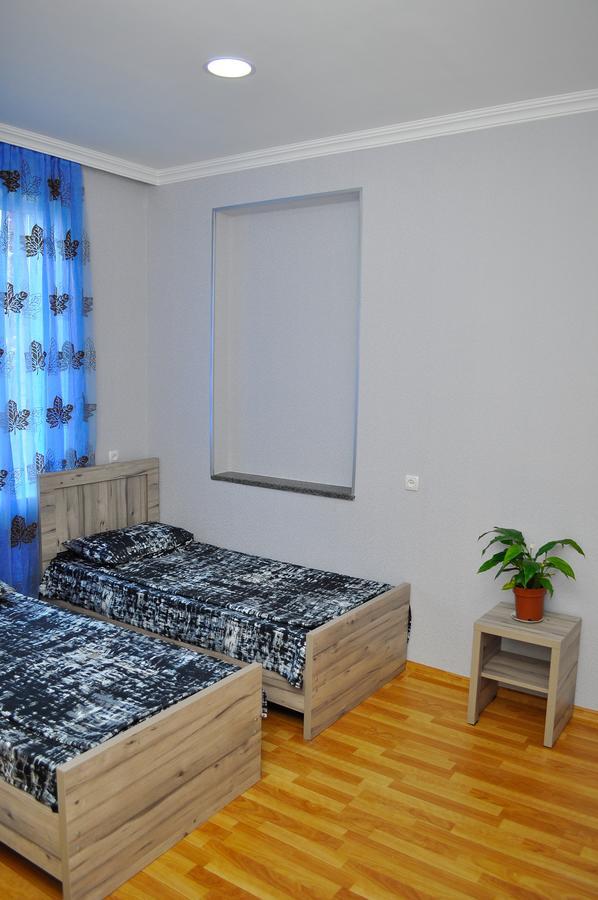 Sofia Guest House Кутаїсі Екстер'єр фото