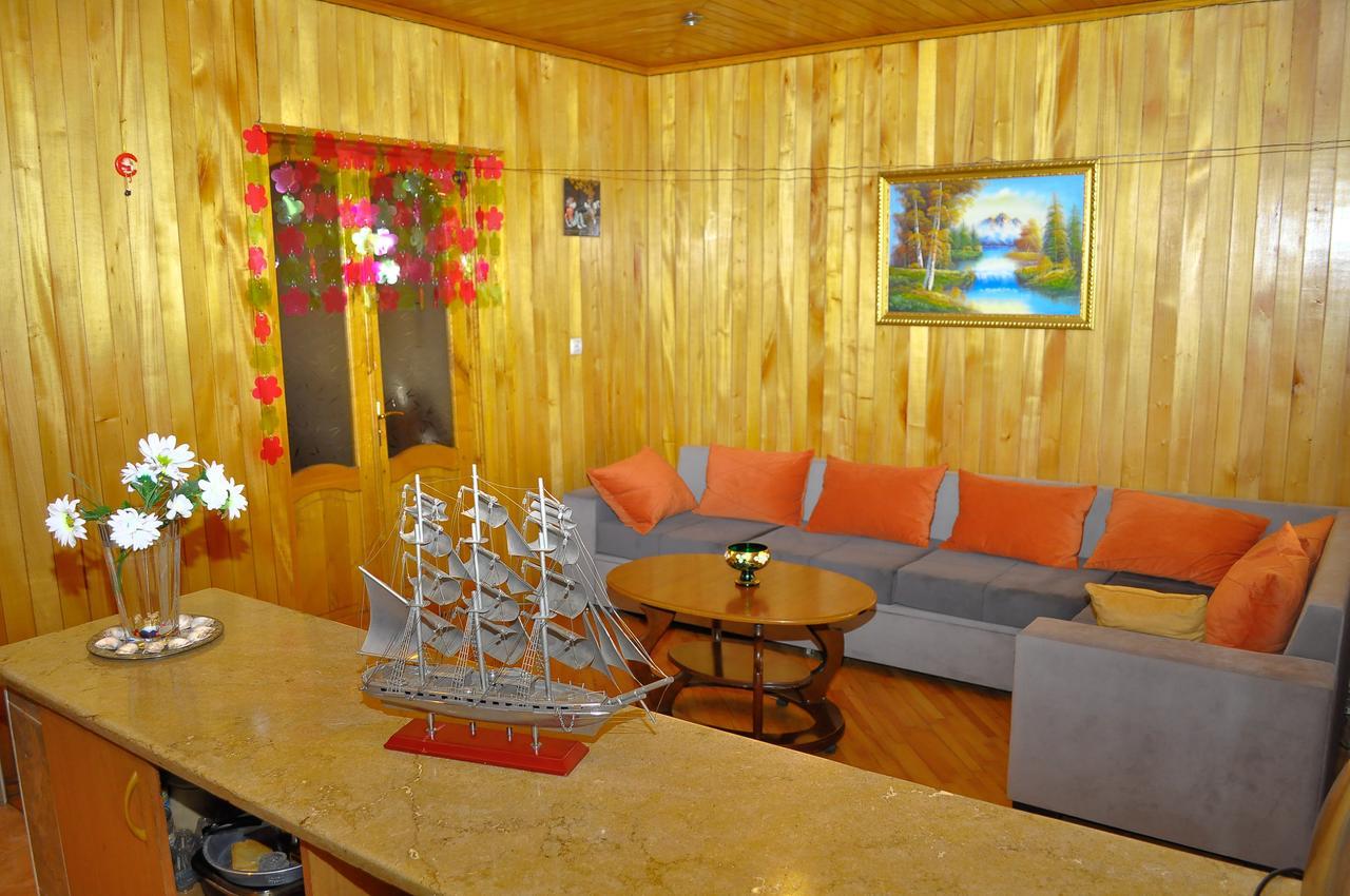 Sofia Guest House Кутаїсі Екстер'єр фото