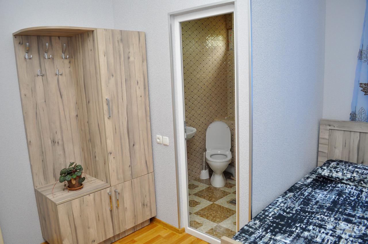 Sofia Guest House Кутаїсі Екстер'єр фото