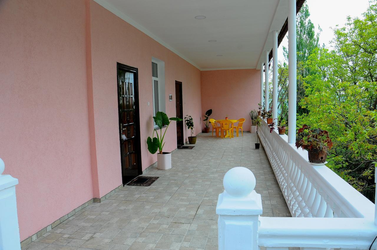 Sofia Guest House Кутаїсі Екстер'єр фото